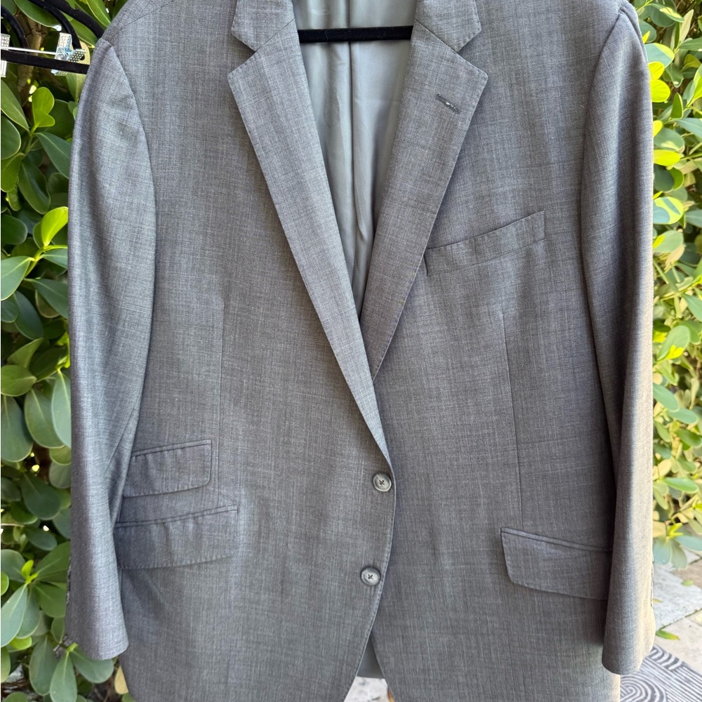 Men's Classic Gray Two-Button Sport Coat 44 L